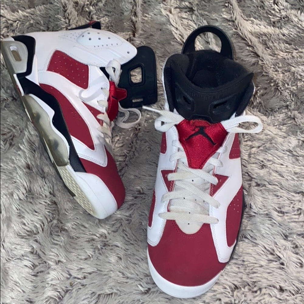 Jordan retro 6 carmine